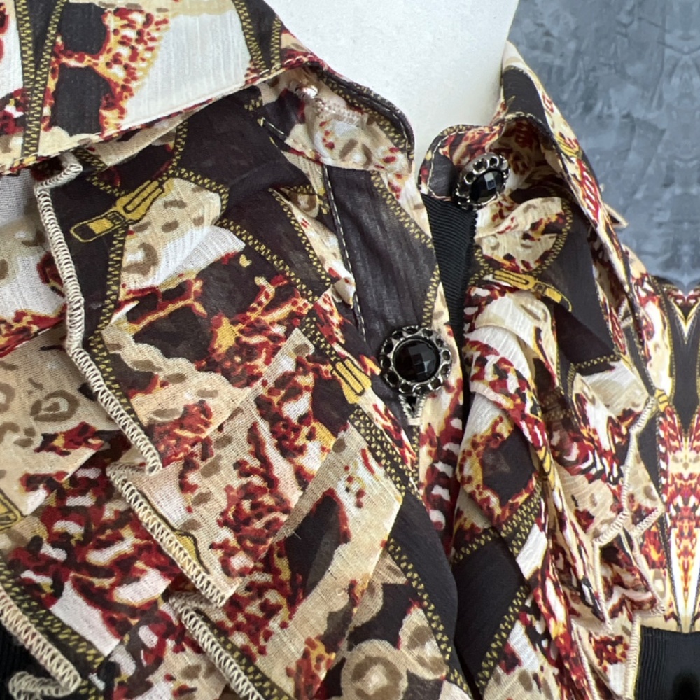 Buttons shirt - Picture 2 of 3